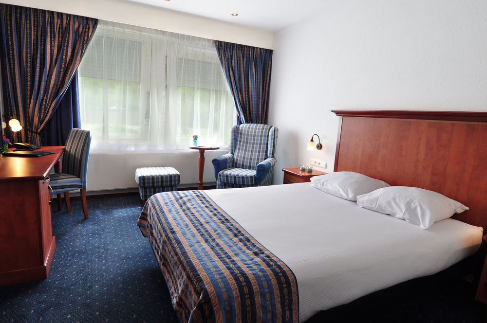 Boutique Hotel Herbergh Amsterdam Airport Free Parking Badhoevedorp Zewnętrze zdjęcie